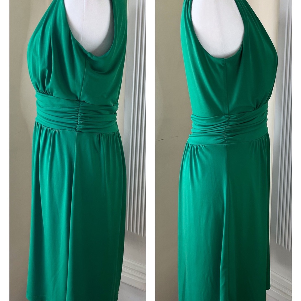Enfocus Studio green sleeveless dress with fitted ruched waist front pleating - Picture 6 of 16